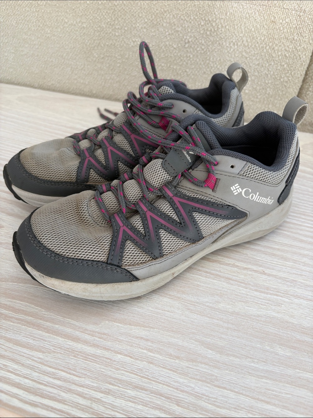 Kids Columbia Trail Shoes with Pink Accents - sz 3